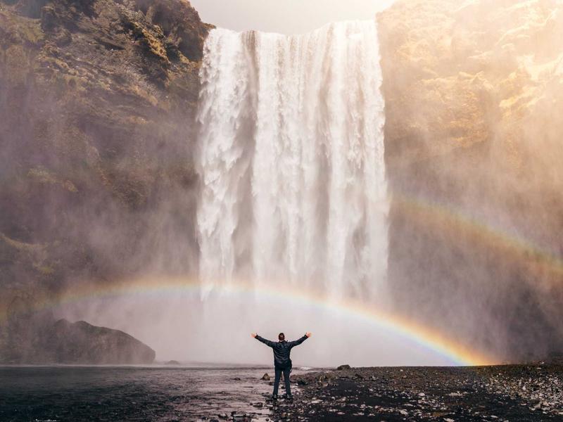 涂鸦艺术<br>ymtoyyh.cn 班克斯女孩气球